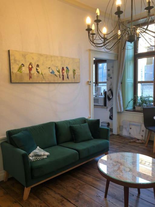 L'Omerade: Appartement De Charme Dans Une Maison Audomaroise Saint-Omer  Exterior foto